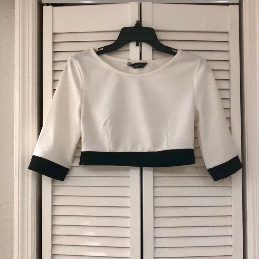 BLACK AND WHITE TWO PIECE